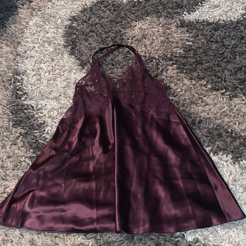 VS large satin like chemise sequined shoulder straps like new - Picture 1 of 4